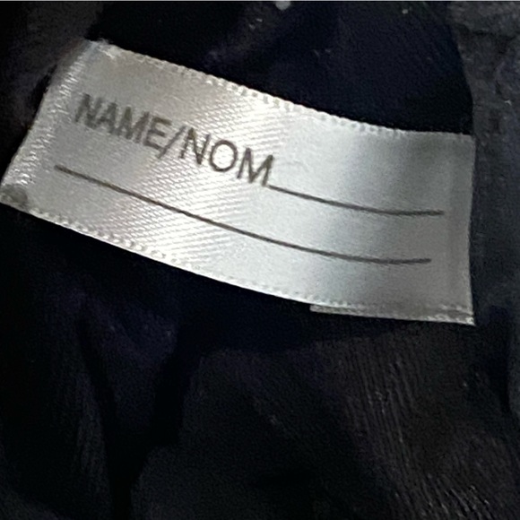 Lands’ End Kids Waterproof Squall Gloves in Black/Gray- Size M - Picture 9 of 10